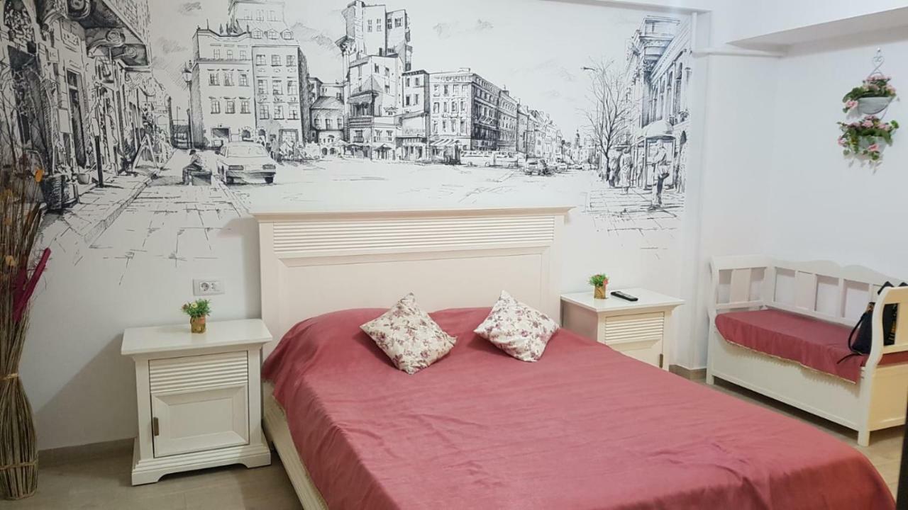 Tina Apartament 2 クラヨーヴァ エクステリア 写真